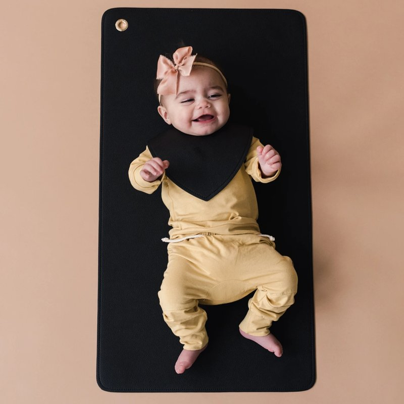 Custom High Quality Feeding Baby Neutral Bibs
