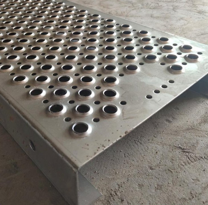 Industrial Steel Staircases Featuring Anti-Slip Fish Eye Design