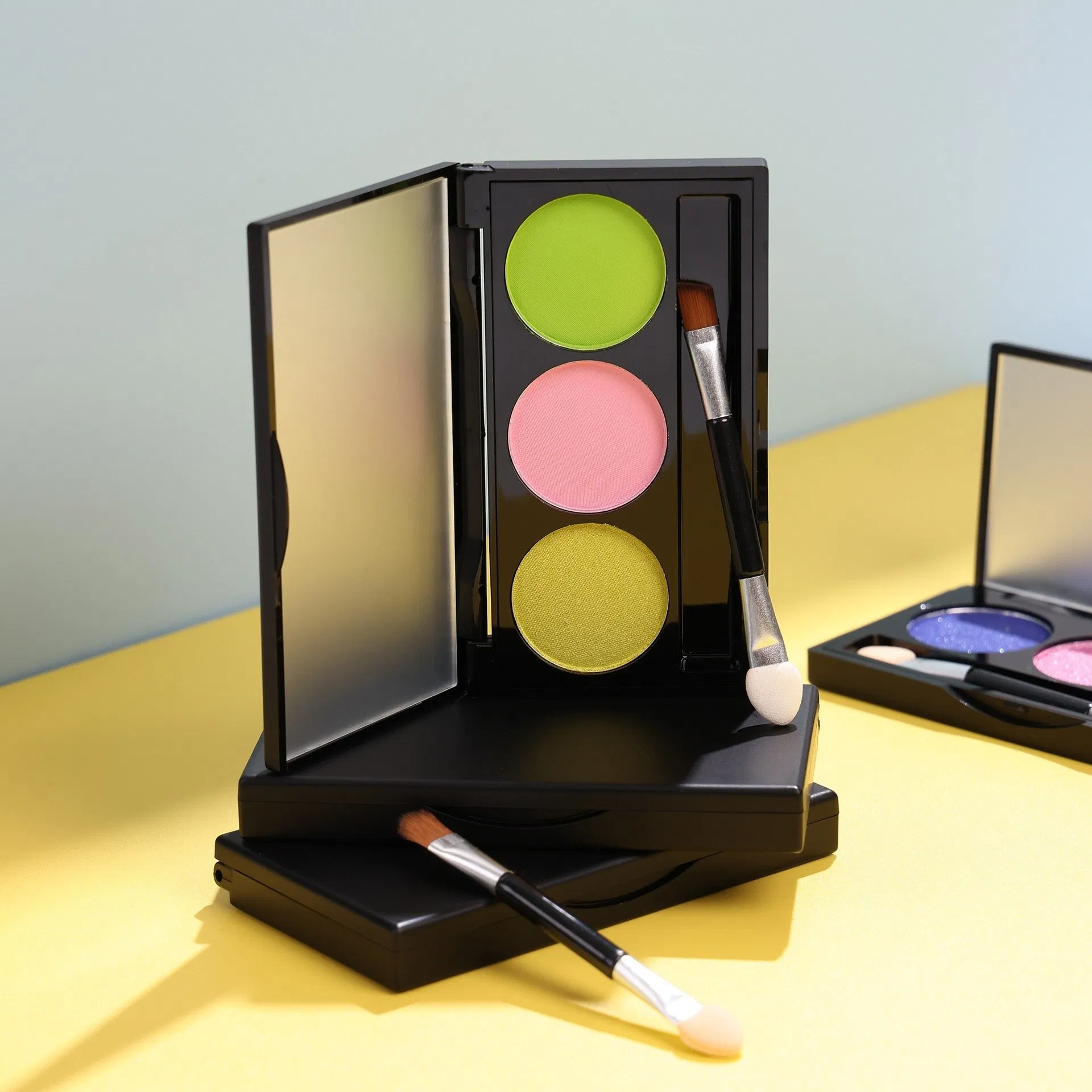 Face Makeup Eye Shadow Palette Long Lasting Waterproof Shimmer Nude Eyeshadow Palette