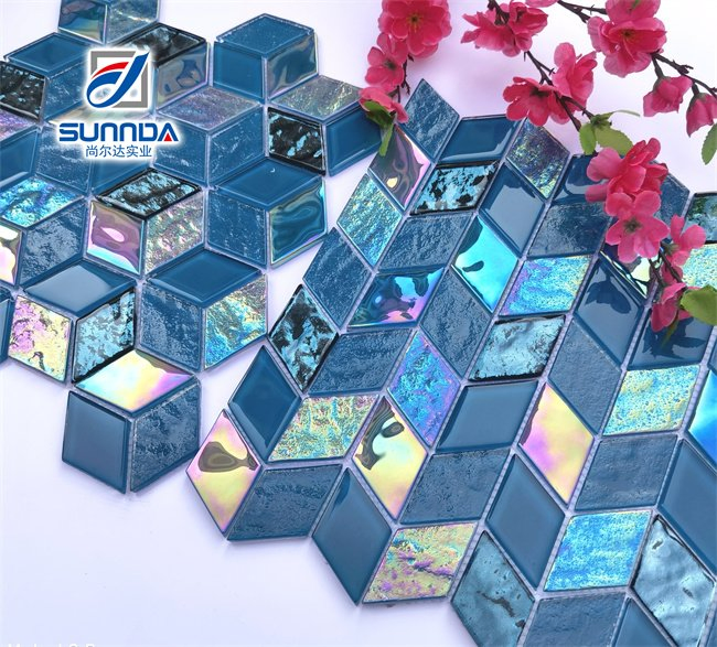 Мозаика из голубого стекла для ванной и бассейна