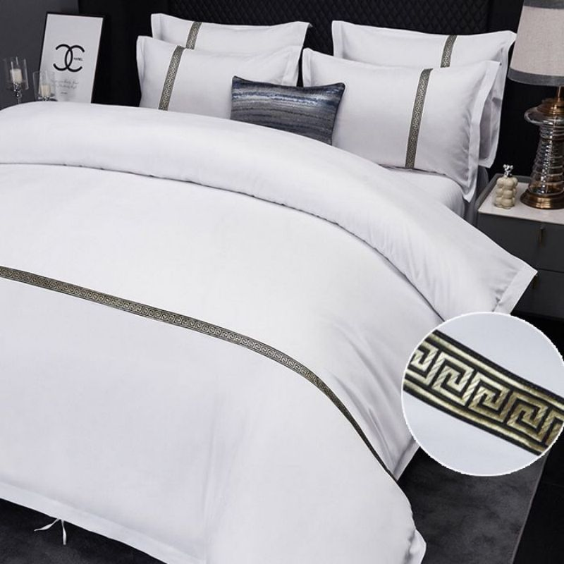 100% Microfiber Polyester Hotel Textiles White Four Piece Bed Set Soft Duvet Cover Pillow Shams Bed Sheets ODM/OEM Hotel Bedding Set