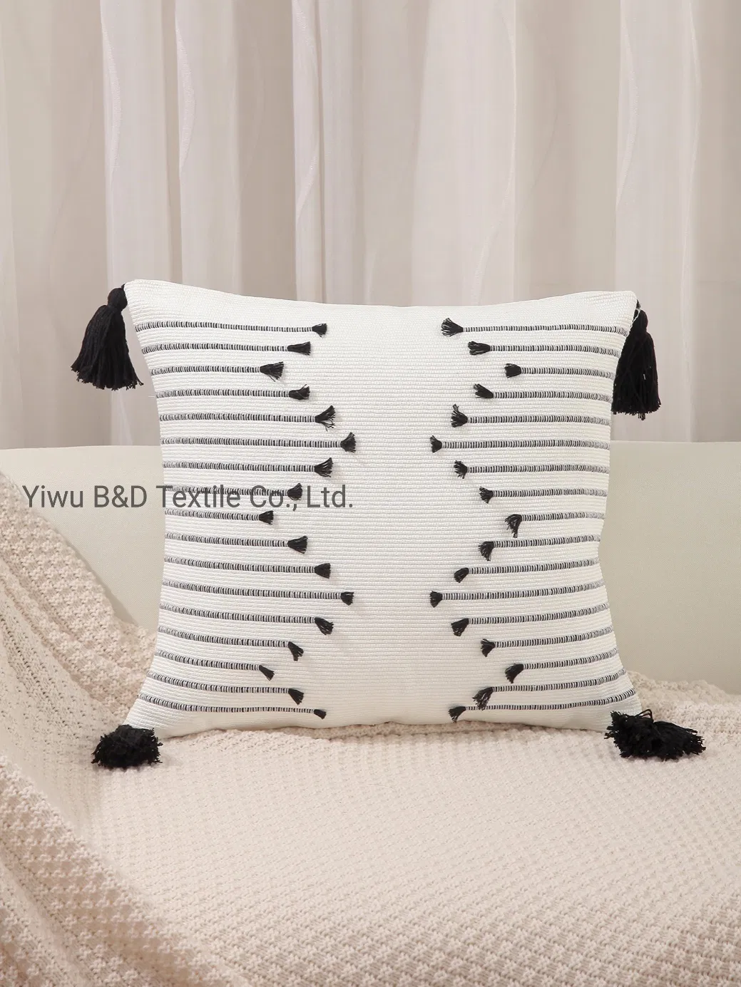 New Arrival Tufting Fashion Design Soft Cushion 100% Cotton Linen Fabric Chair Cushion Pillow Case Daily Use Cushion Cover
