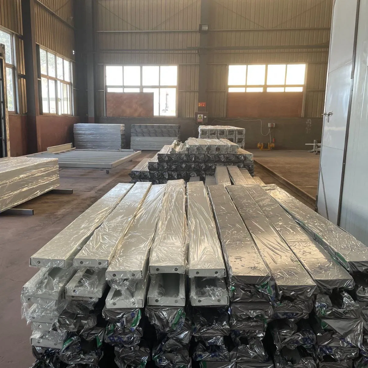 Factory Supply Galvanized Steel Frame Prefab House for Family Living