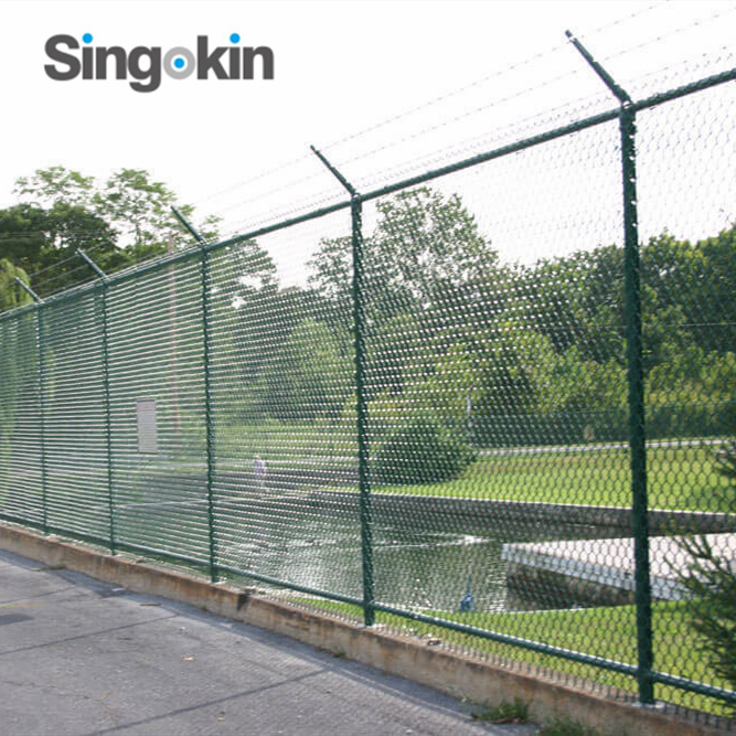 6FT 2m 8FT 10FT PVC Coated Galvanized Cyclone Wire Mesh Fencing Diamond Chain Link Farm Fence