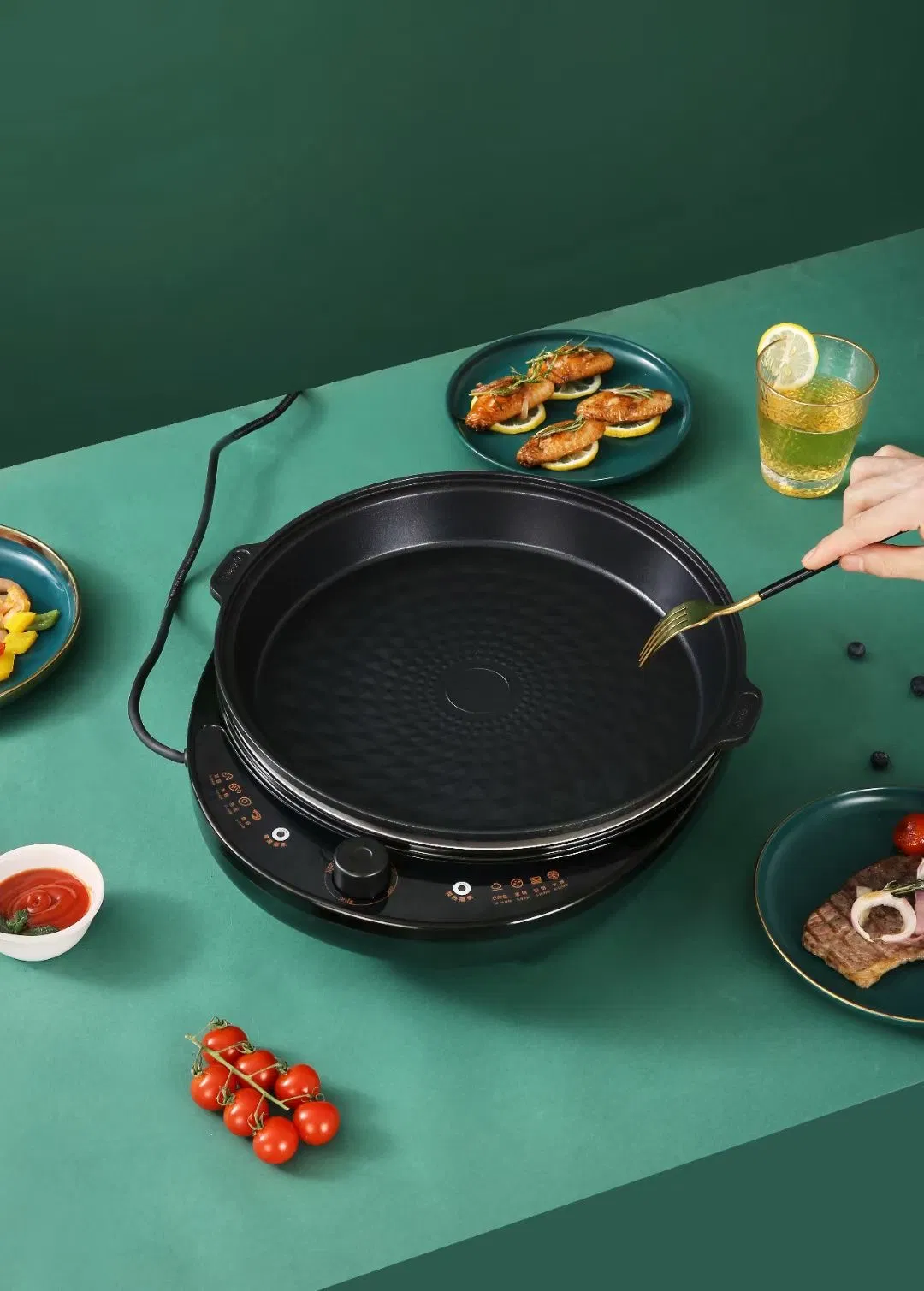 Electric Barbecue Grill with Reverable Pan Non-Stick Coating