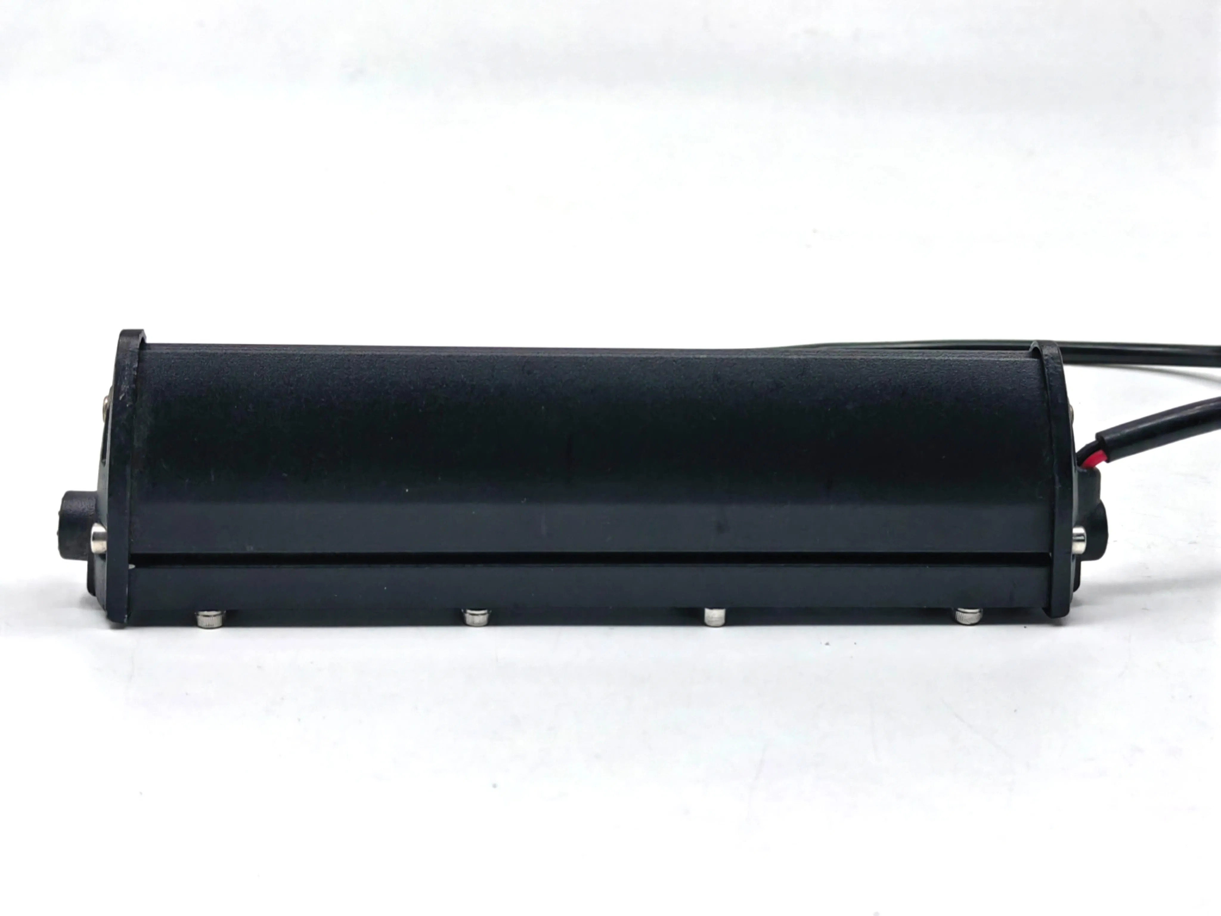 7-дюймовая однорядная светодиодная фара-прожектор для внедорожников и грузовиков