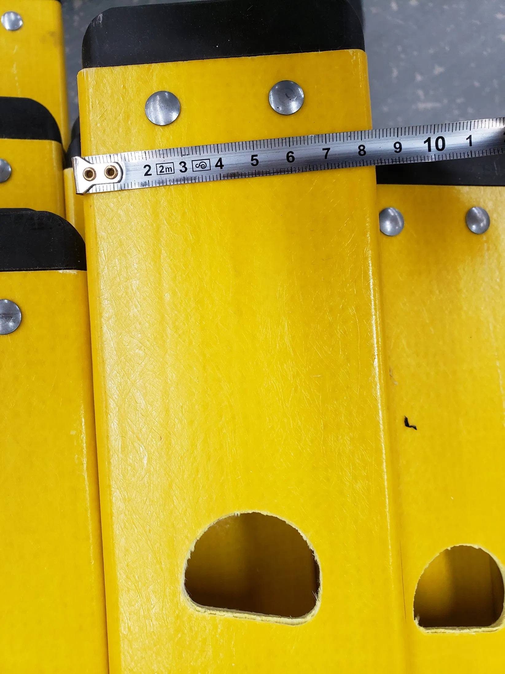 China Manufacturer Best Price Supply 6.5 Meters Extension Fiberglass Ladder to South America Market