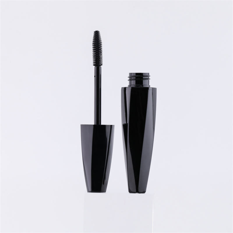 Black Waterproof Long Lasting Smudge-Proof High Quality Brush Head Full Volume Meets Limitless Length Mascara