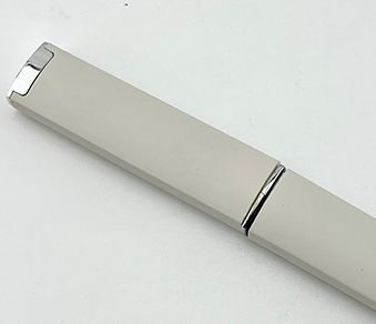 Custom Logo Professional Lifetime Manicure Fingernail File Floral Pattern Nail File