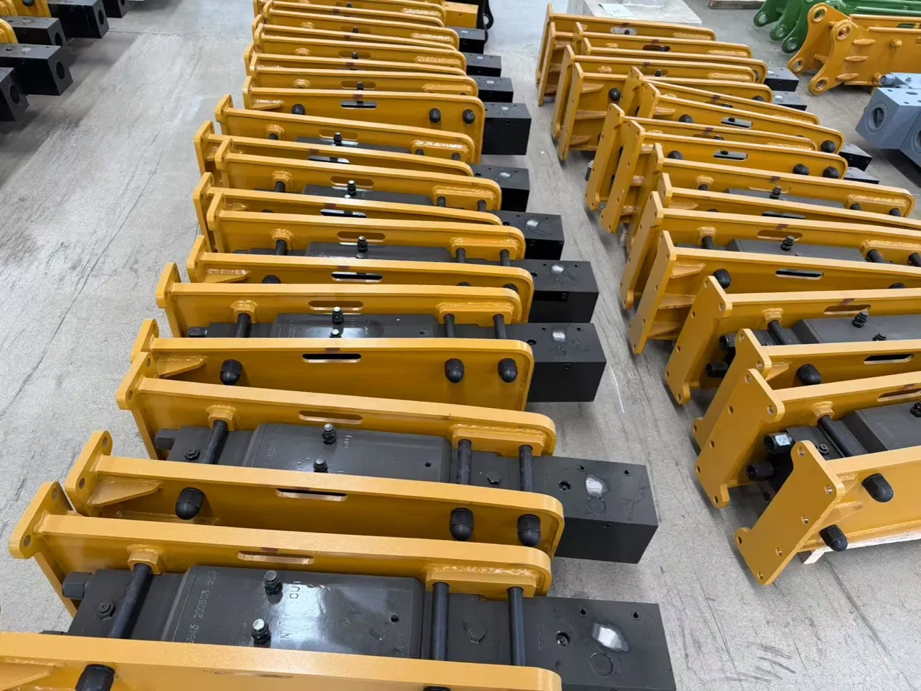20ton 140mm Chisel Box Type Hydraulic Rock Breaker for Excavator