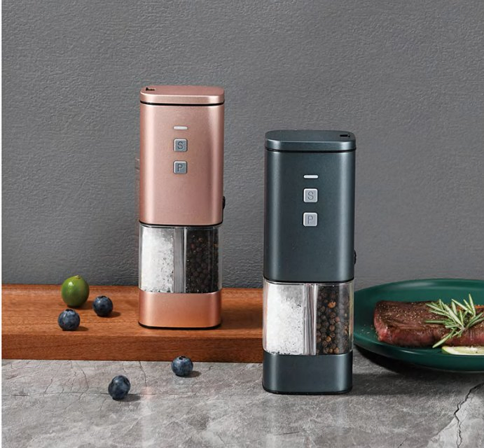 New Kitchen Spice Mill USB Charging Plastic Case 2 in 1 Salt and Pepper Grinder with LED Lighting