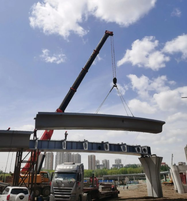 2024 New Custom Design H-Beam / Column Prefabricated Metal Structure Pedestrian Bridge