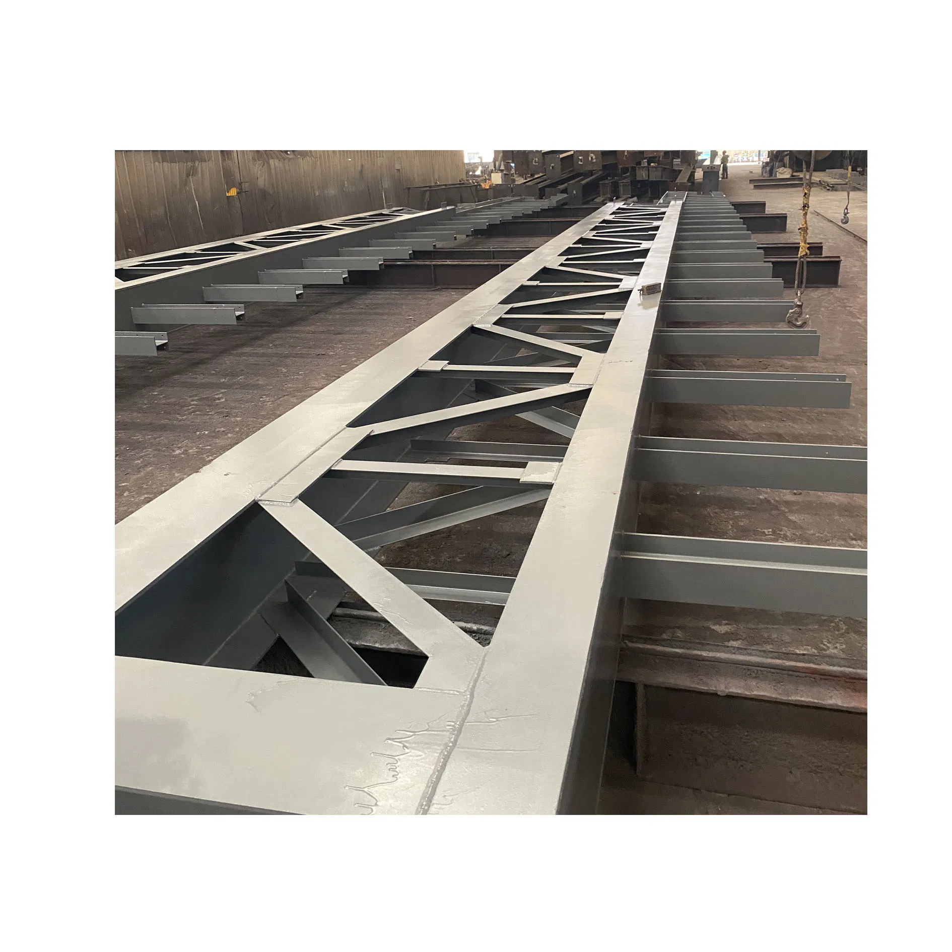 Steel Structural H Beam Steel Structure Lattice Column for Tanzania Hangar