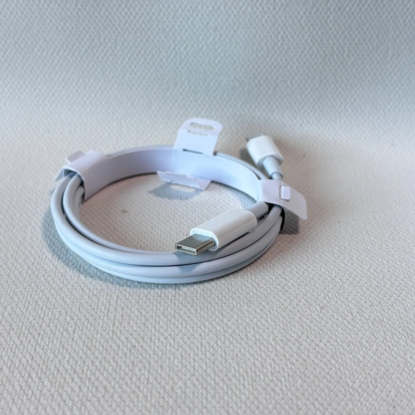 Кабель USB-C — Lightning 1м, оригинальный