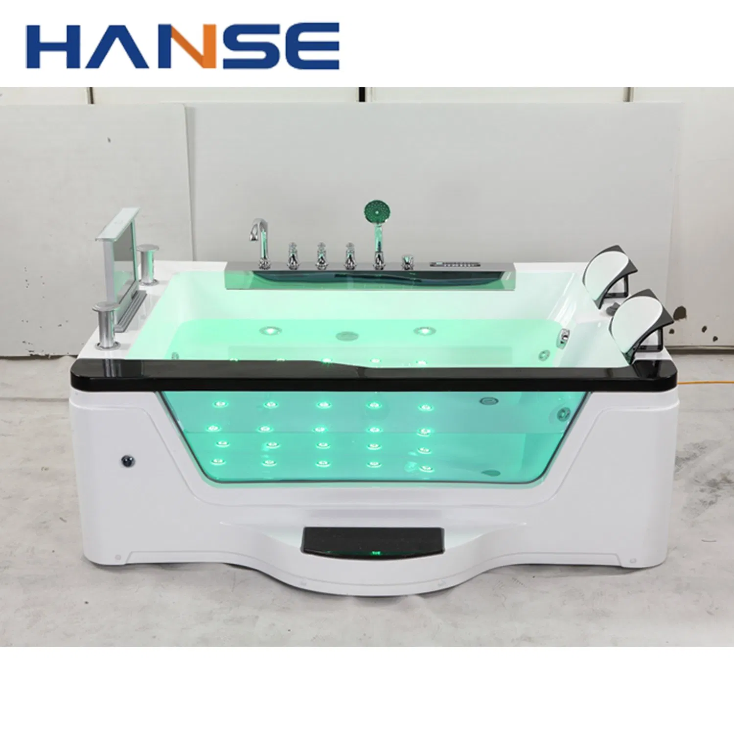 Массажная ванна с гидромассажем в европейском стиле