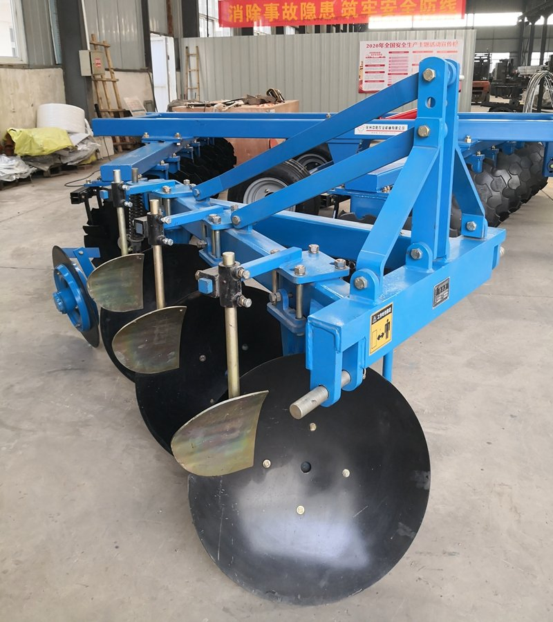 Дисковый плуг 3-дисковый для трактора