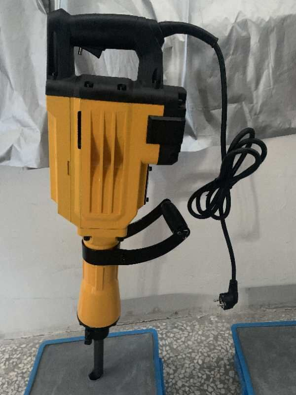 Tolhit 1700W 95 Concrete Breaking Industrial Electric Demolition Breaker Hammer
