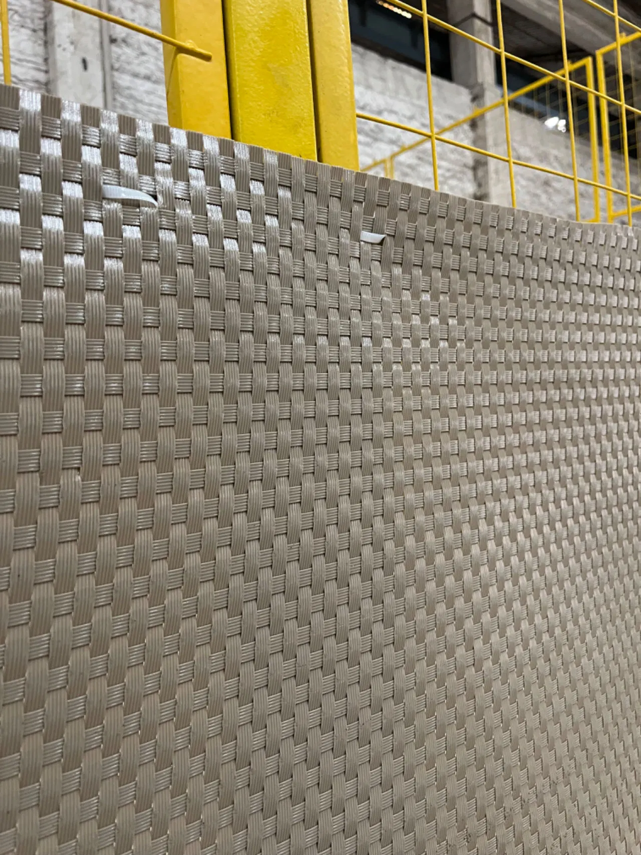 New Windproof Privacy Strip, Rattan Style Fence Strip