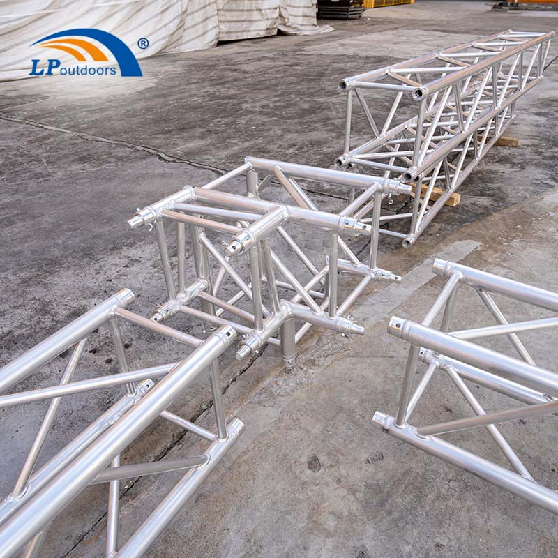 Custom Truss Design and Truss Connection Solutions for Event Structures