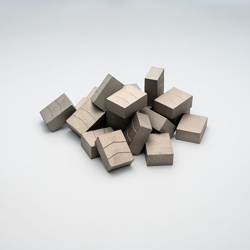 Алмазный сегментный диск для резки базальта