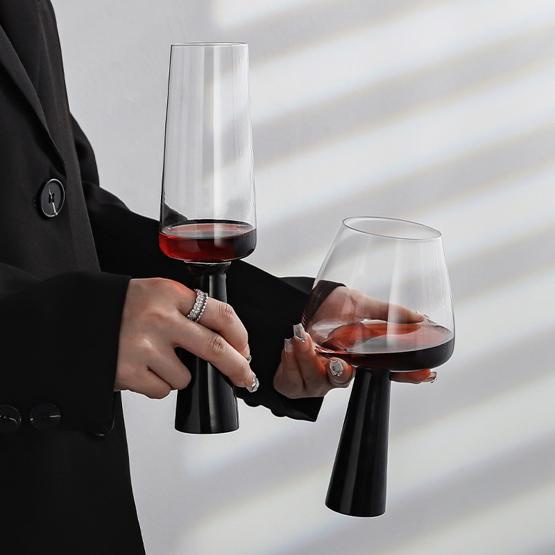 Hot-Selling Black Stemware Handmade Goblet Vintage Luxury Wine Glasses Bar Glassware