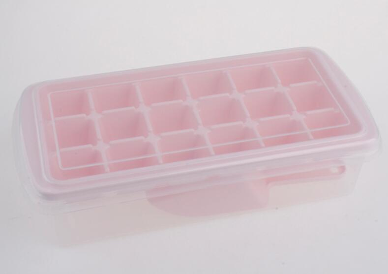 18 Cells Plastic Ice Cube Tray with Cover