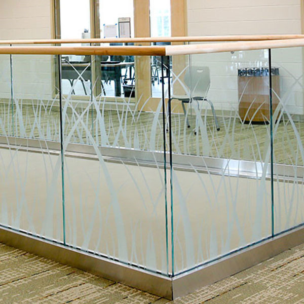 High-Quality Aluminum Glass Railing Systems U Channel Frameless Glass Railings