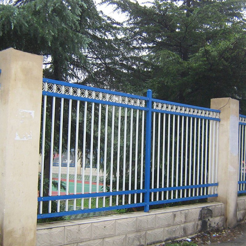 High-Quality Zinc Coated Steel Fencing for Global Distributors