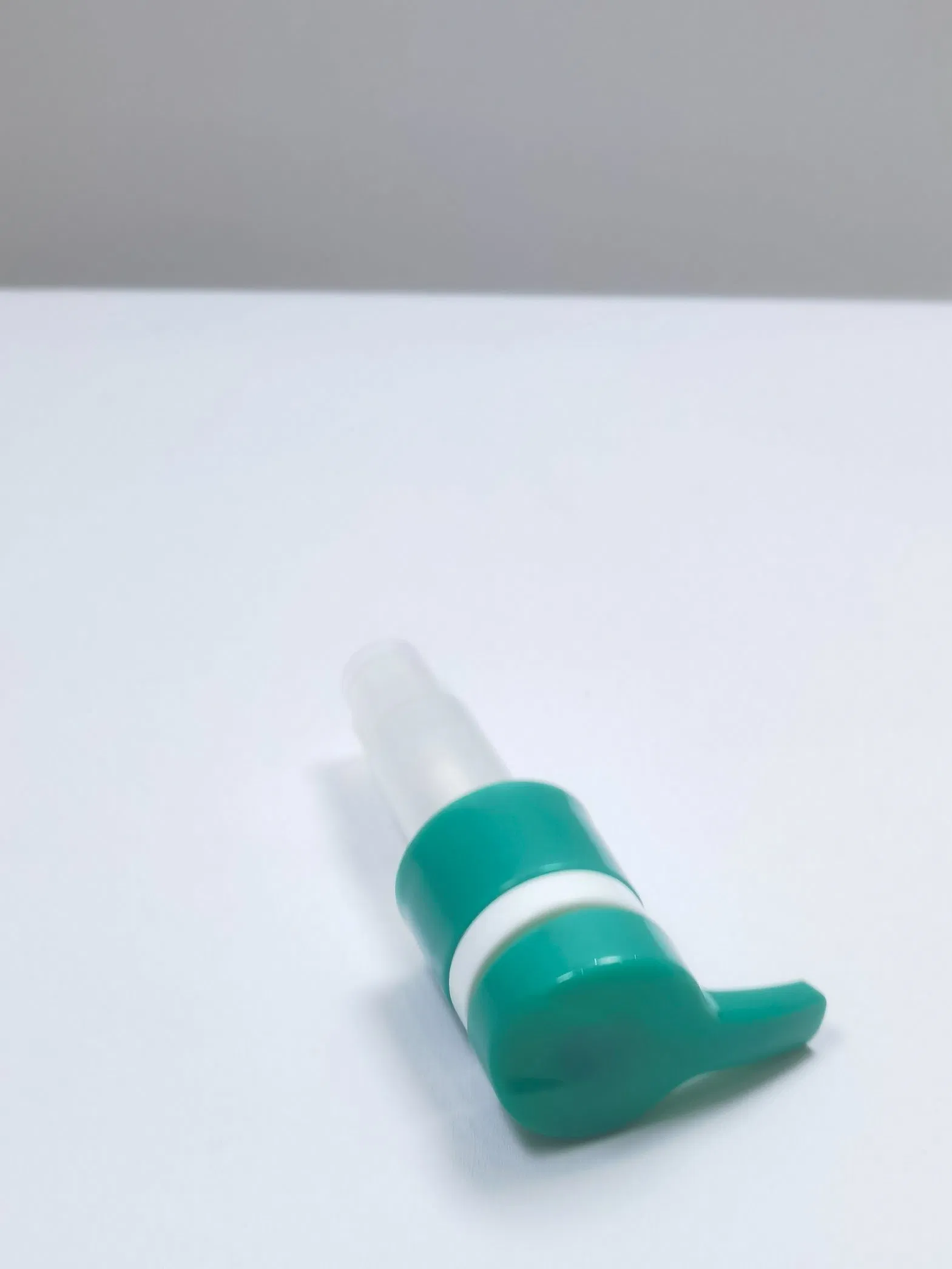 24 28/410 Spring Outside Cosmetic Pump Serum Dispenser Screw Lock Lotion Pump