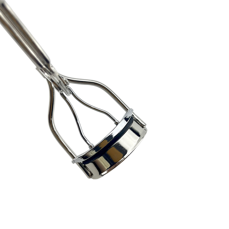 Traditional Customized Carbon Steel Portable Eyelash Curler for Natural Luscious Effect