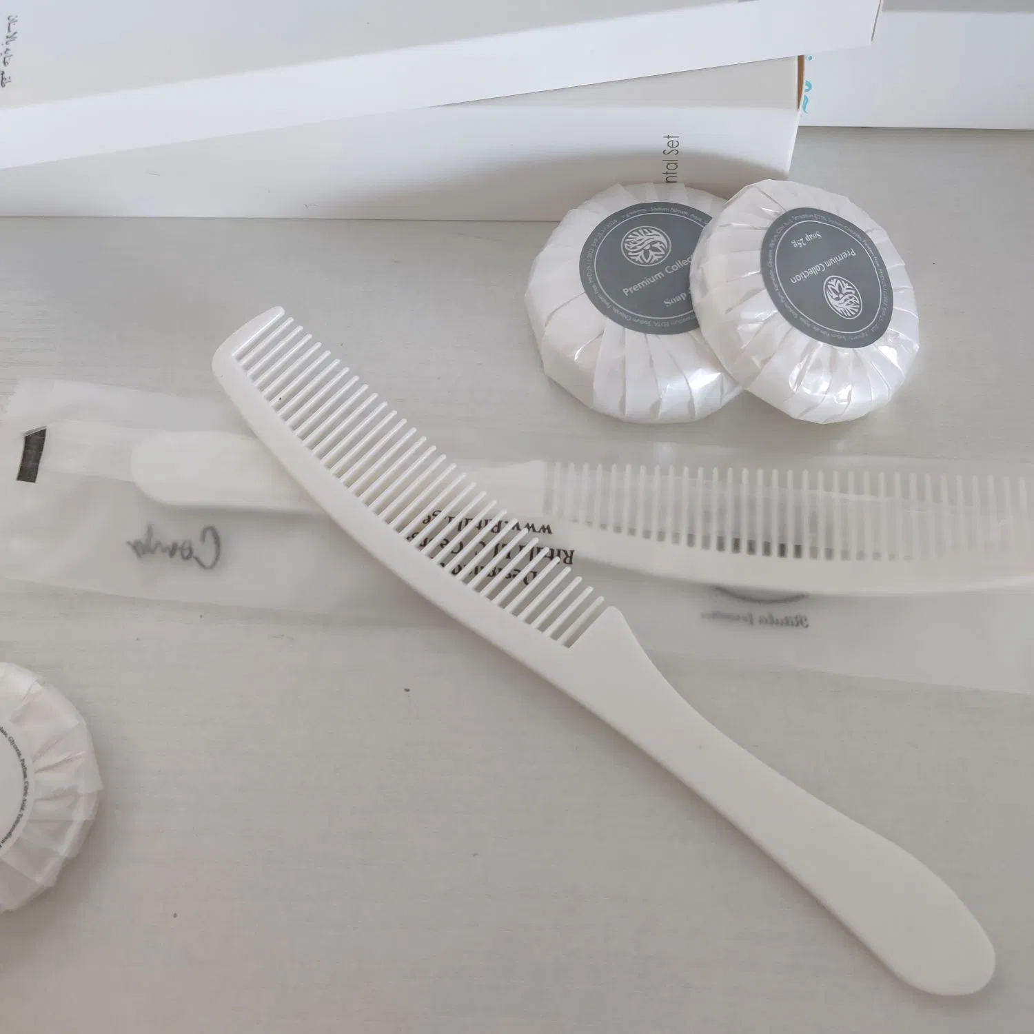 Biodegradable and Environmentally Friendly Comd Kit for Hotel