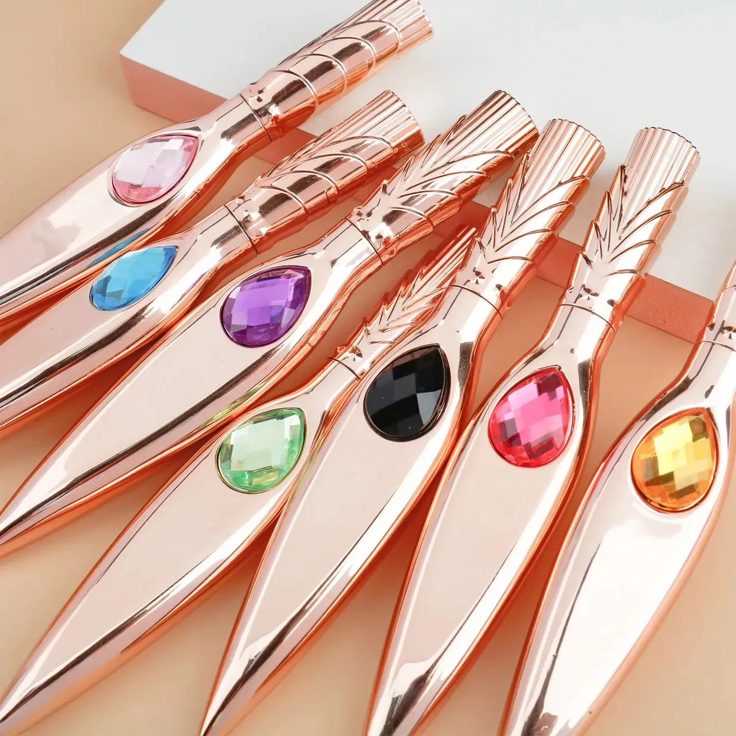 Custom Logo Cosmetics Professional Black Makeup Eye Liner Pen Private Label Eyeliners Eyes Waterproof Liquid Eyeliner Pencil
