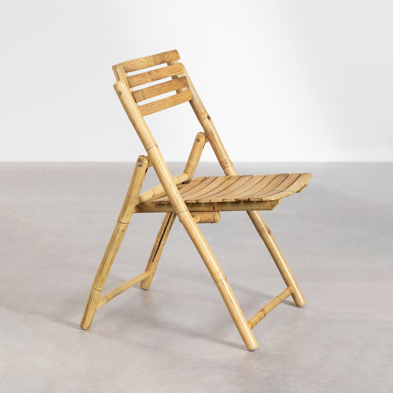 Стол и стулья садовые бамбуковые складные ручная работа