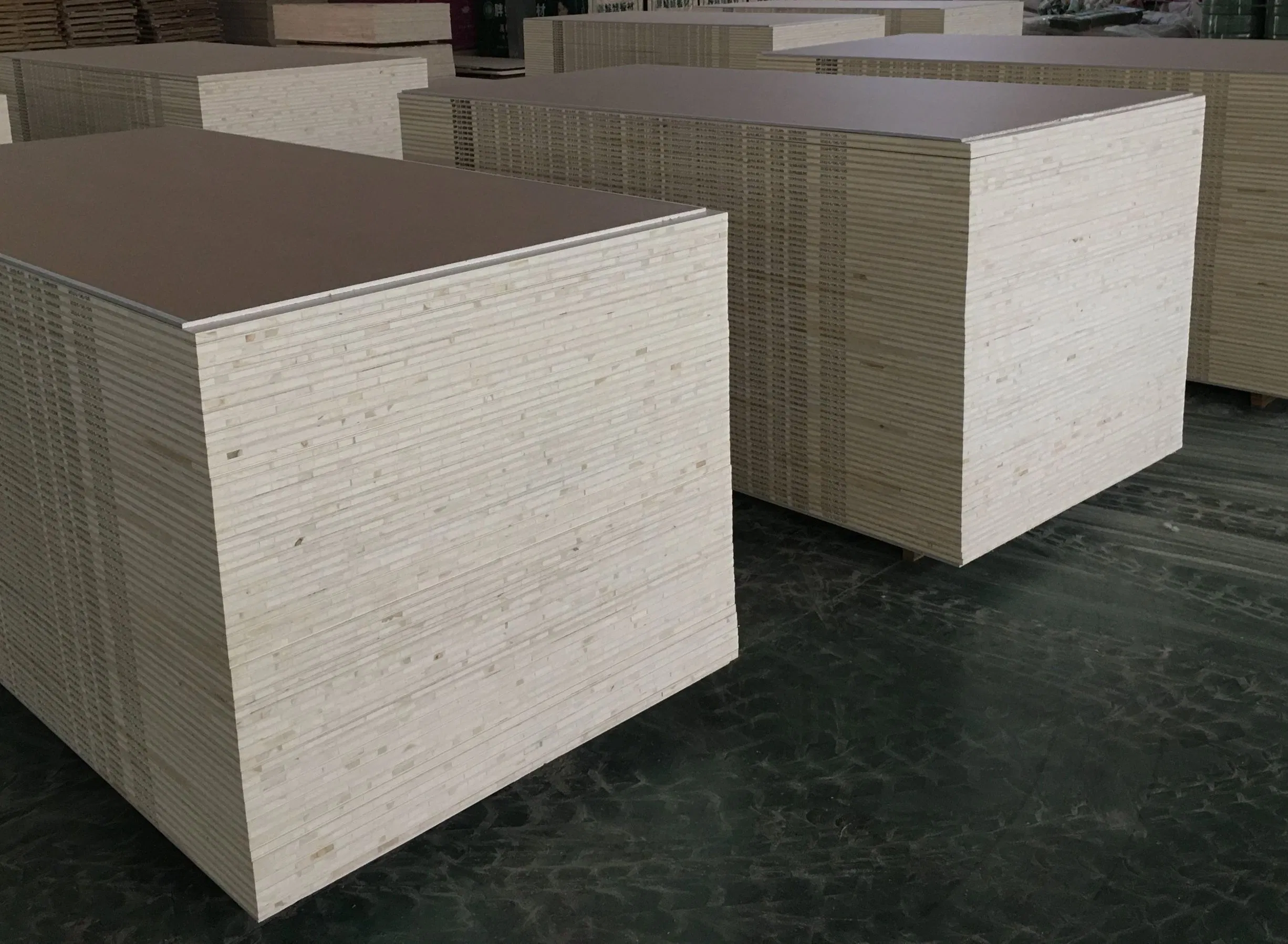 New Design Home Decor Interior Furniture Falcata Plywood Okume Blockboard Decoration Material Blockboard