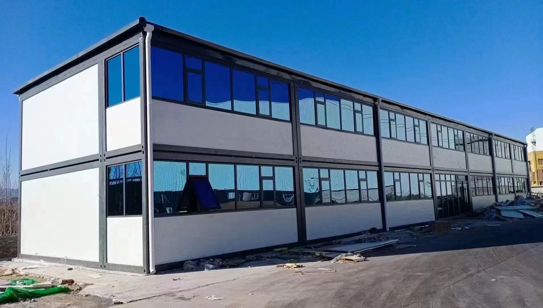 Luxury Container Office with Aluminum Alloy Glass Curtain Wall