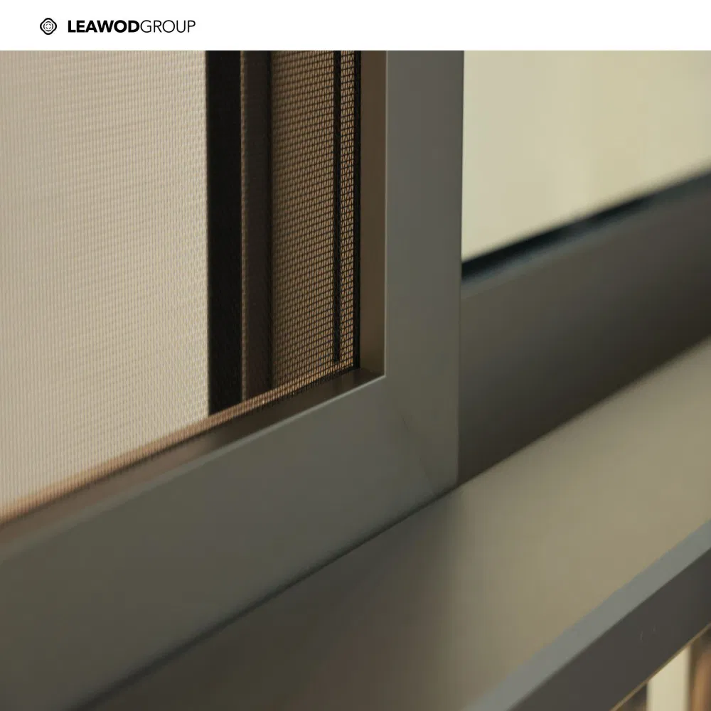 Раздвижное окно с москитной сеткой из алюминиевого профиля