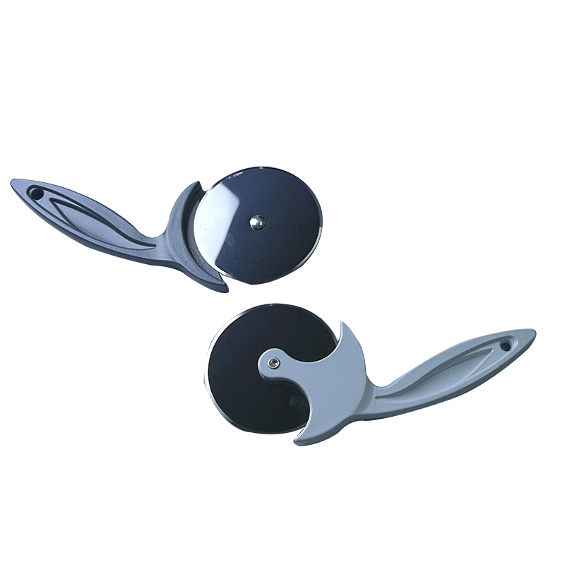 High-Quality Manual Pizza Cutter Machine with Non-Slip Handle