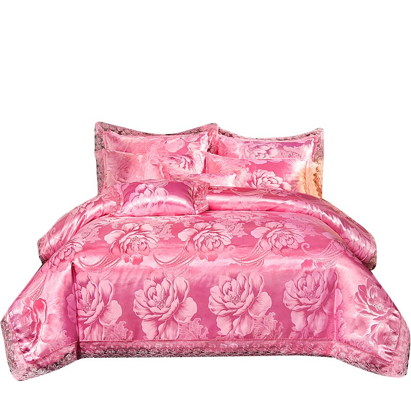 Jacquard Comforter Set 4 PCS Warm Polyester Fiber Pink Satin Bedding Sets