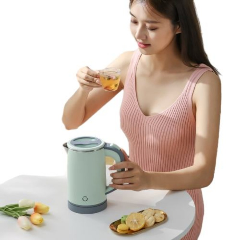 Электрический чайник с вращающейся базой и раздельным хранением