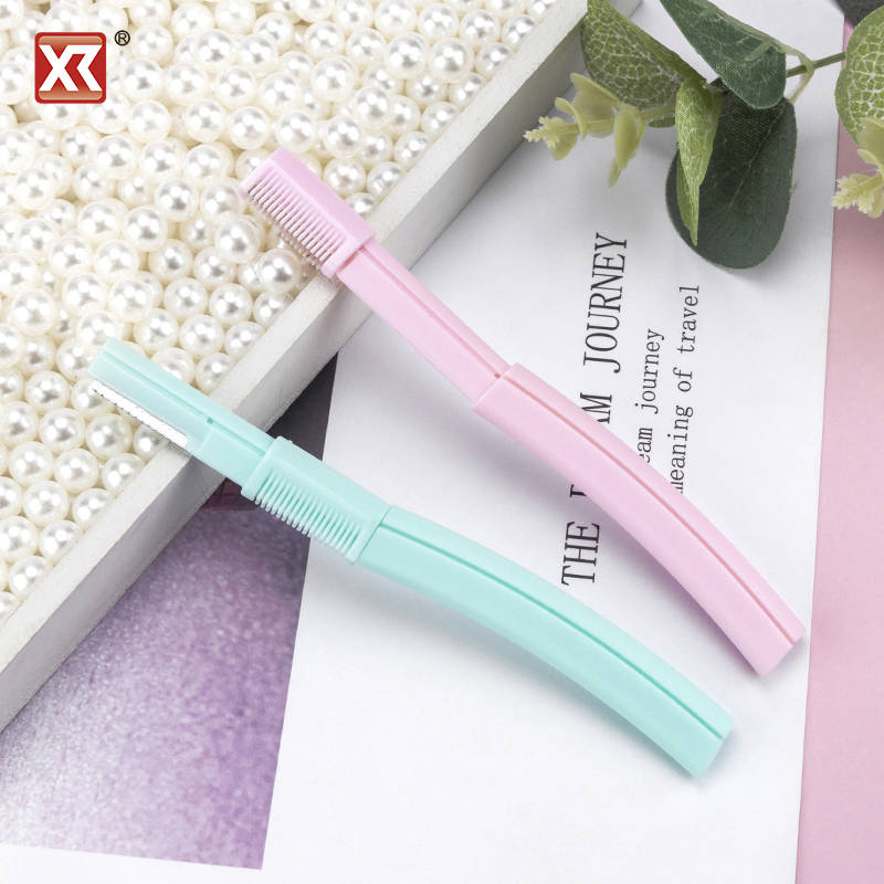 Compact Folding Eyebrow Razor with Ergonomic Handle for Easy Use