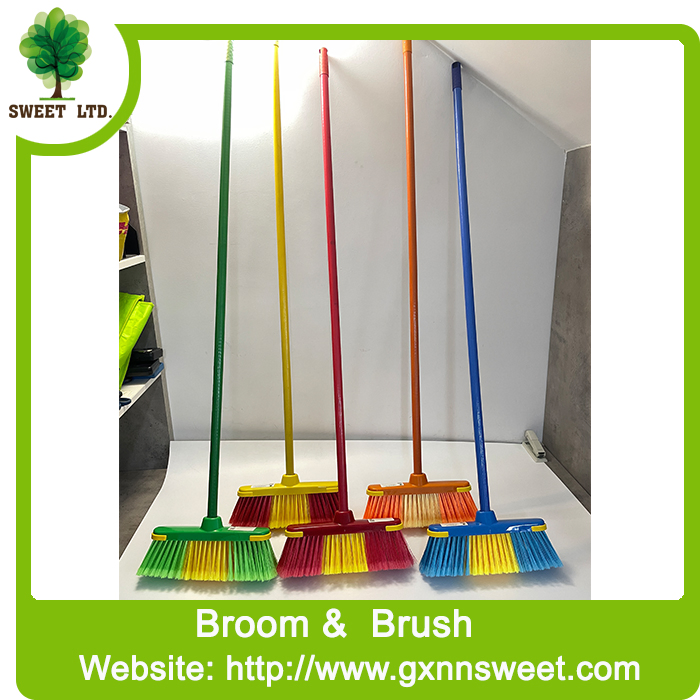 Household Cleaning Plastic Broom Escobas with Broomstick