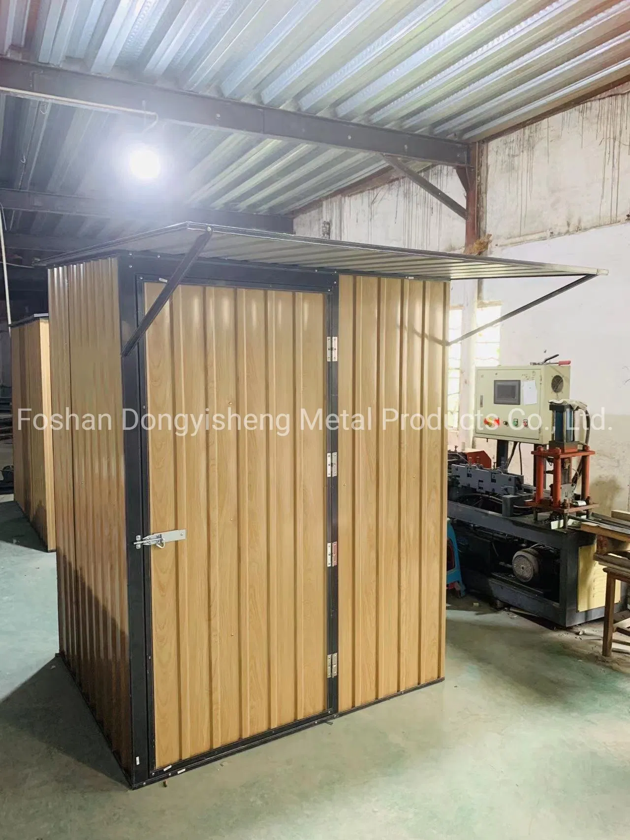 Prefabricated Building Wooden Finish Metal Cabin with Net Ventilation Ks108108203n