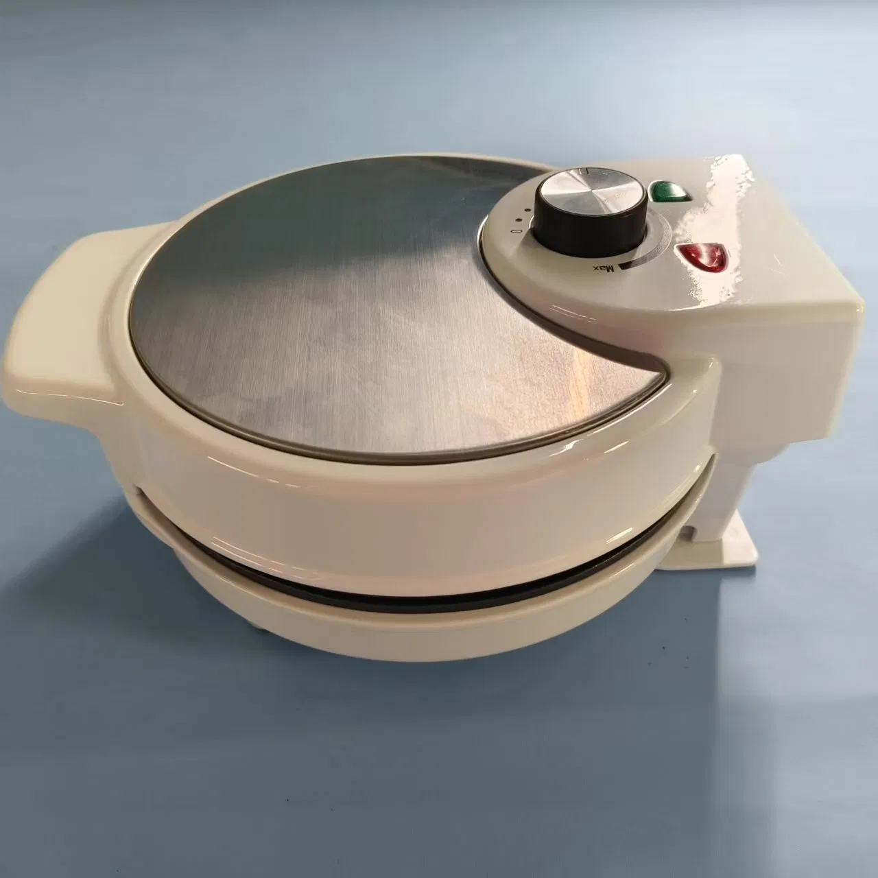 Portable Sandwich Snack Maker Easy-Clean and Great for Picnics and Outdoor Fun