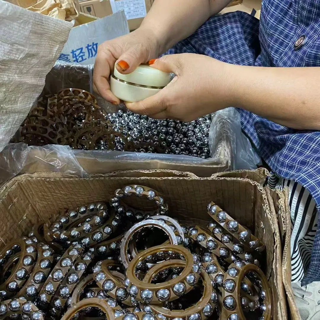 Ступичный подшипник колеса Koyo 42450-52060