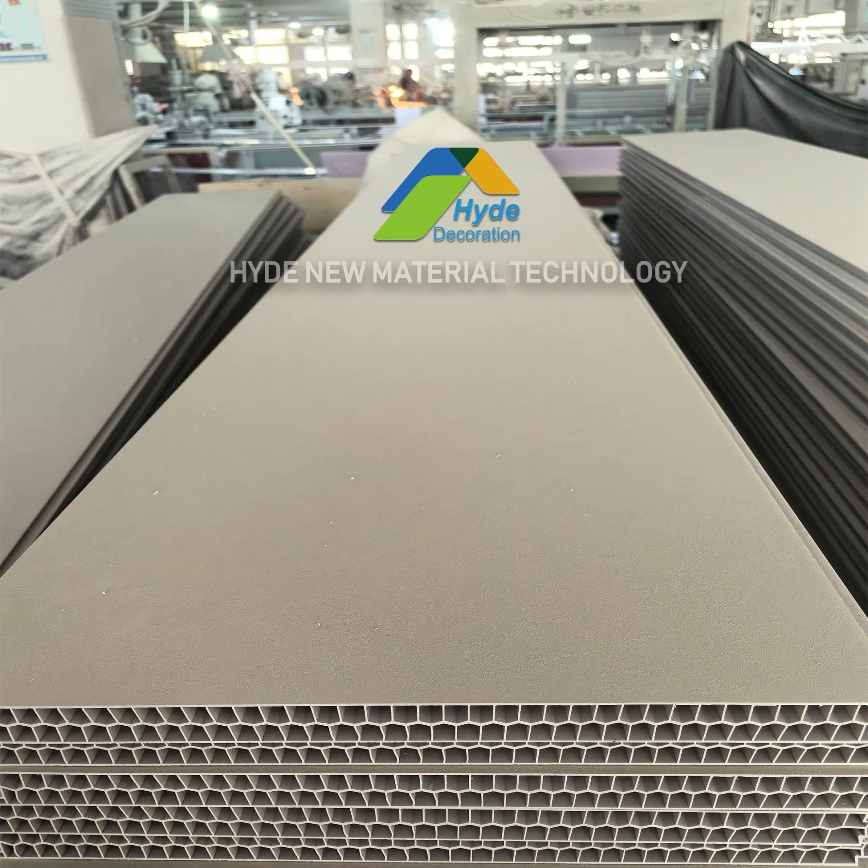 Long Service Life Mildew-Proof / Mold Resistant Fast Construction Honeycomb Core High Rigidity / Hardness PVC Cubicle Wall Partition