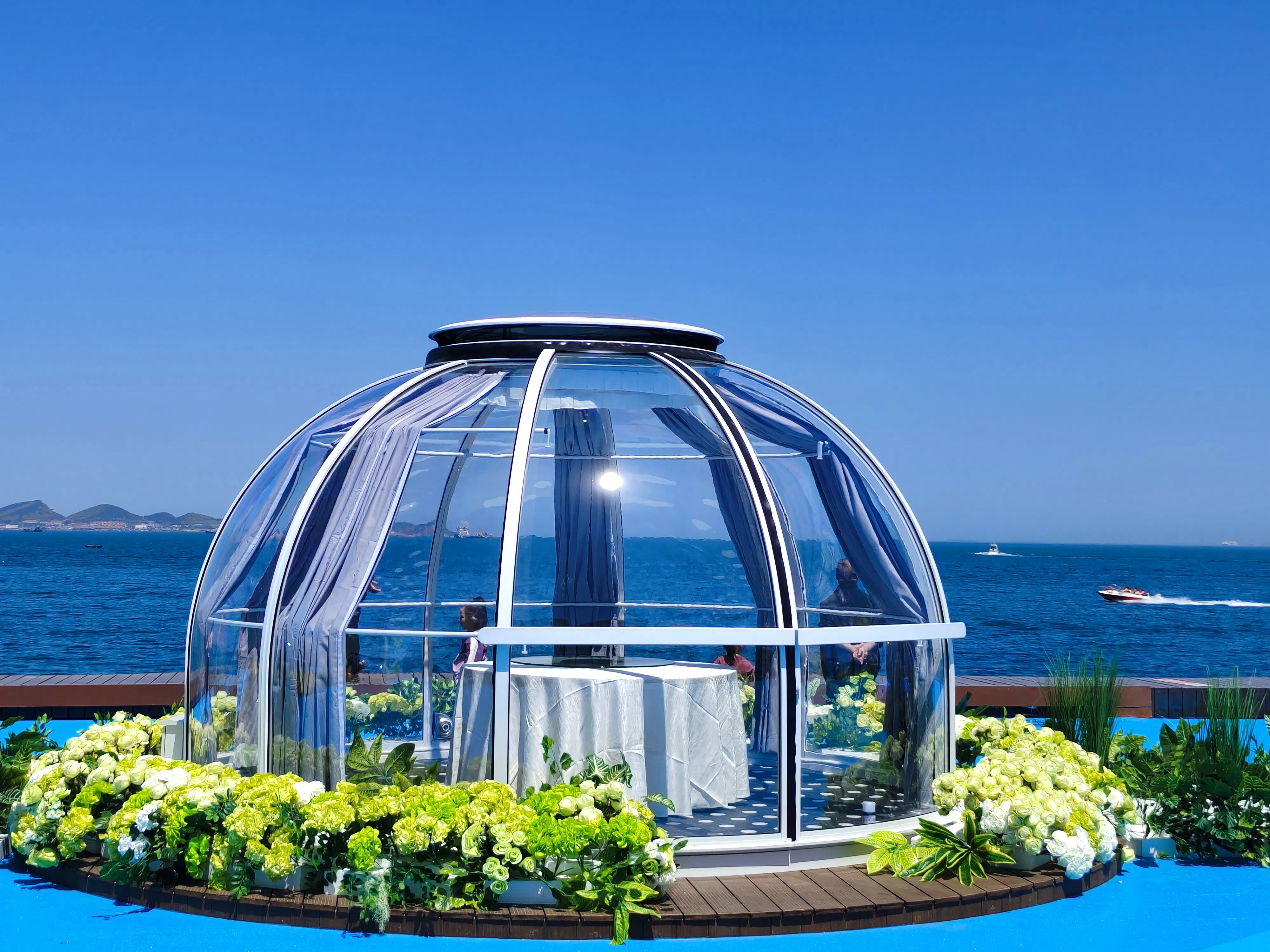 Elegant Bubble Dome Villa with Windproof Heat Insulation for Outdoor Dining