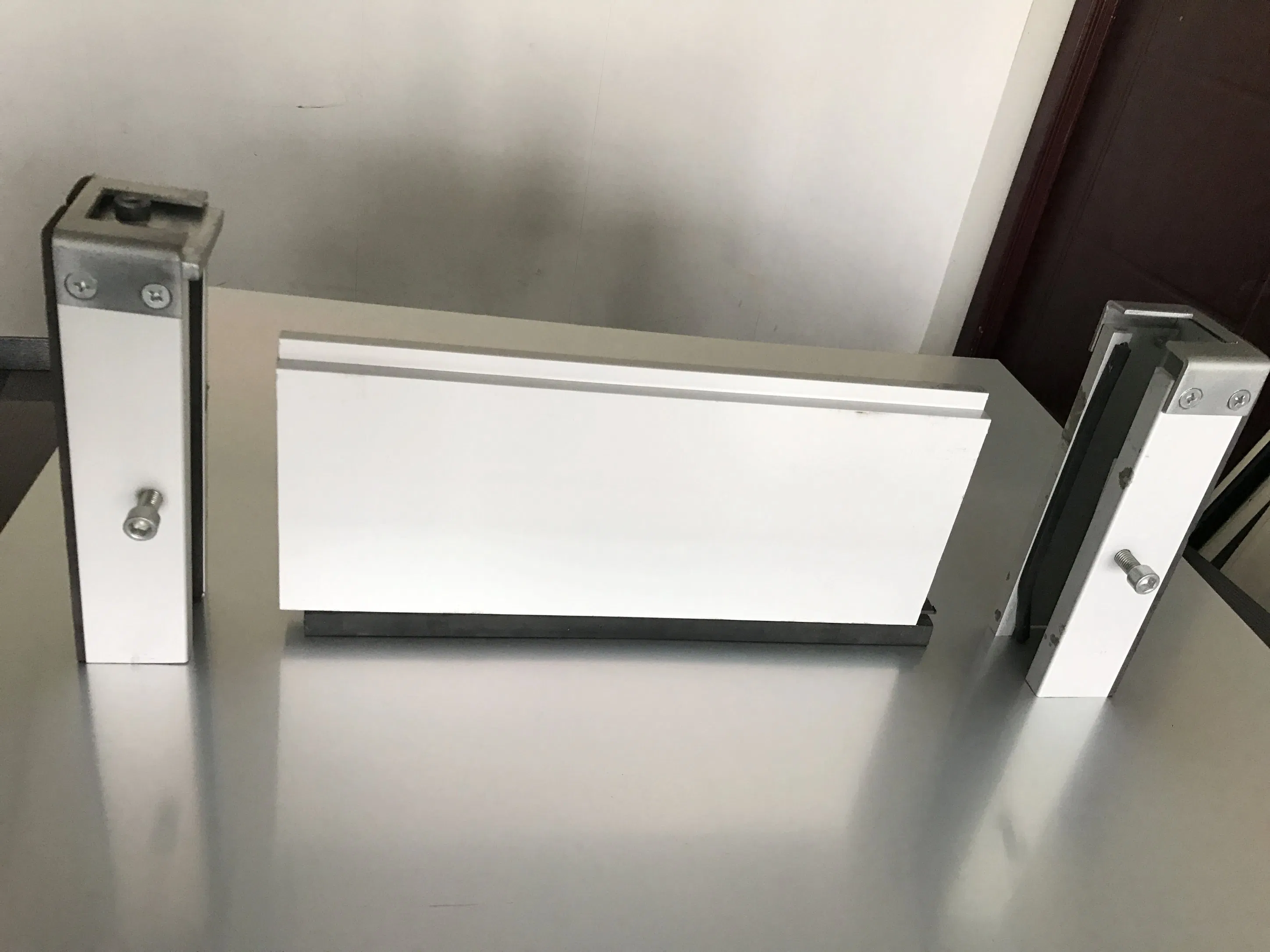 Aluminum Flood Barrier System for Home Use