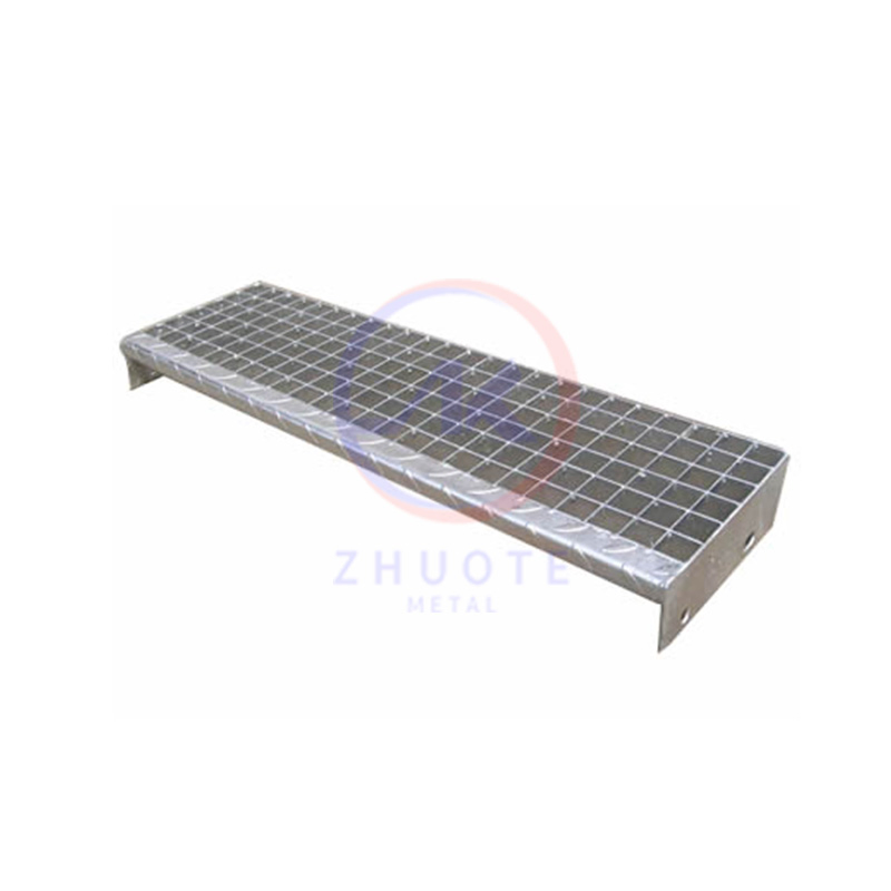 Industrial Safety Stair Tread with Anti-Slip Surface for Heavy Duty Use