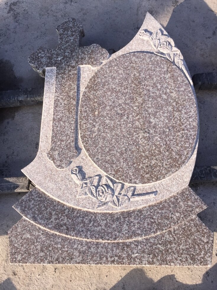 Romania Granite Carving Gravestone Headstone Columnbarium, Slant Beveled Shape Markers Hand Carving, Machine Carving Memorial Monument