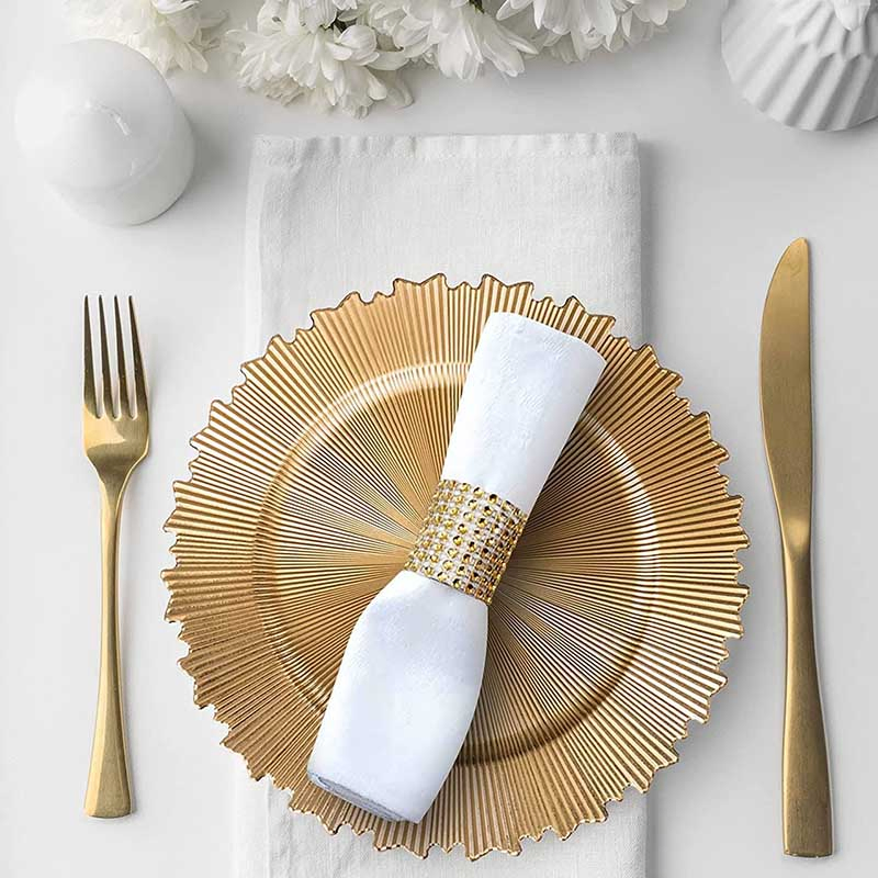 Wholesale Price 13 Inch Plates with Gold Rim Beads Dishes & Plates Jewelry Round Shape Wedding Party Dining Banquet Table Clear Plastic Beaded Charger Plate